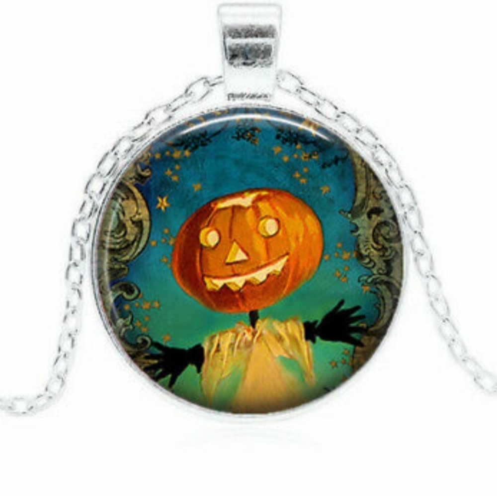 New Jack O'Lantern Halloween Pumpkin Necklace.